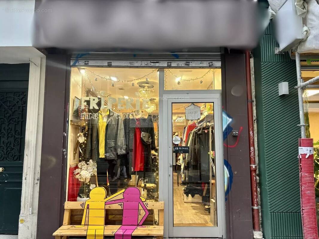 Commerce à PARIS-11E