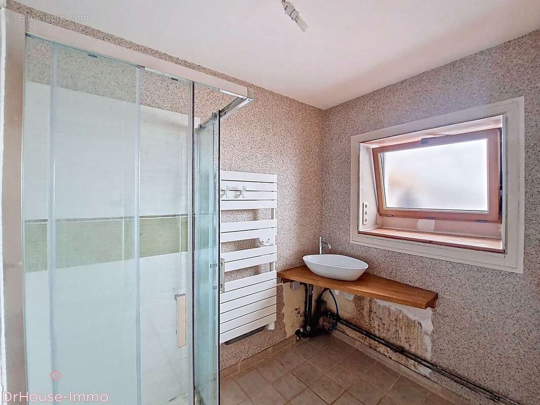 Maison 106 m² à Saint-Maixent-L'ecole  - photo 16