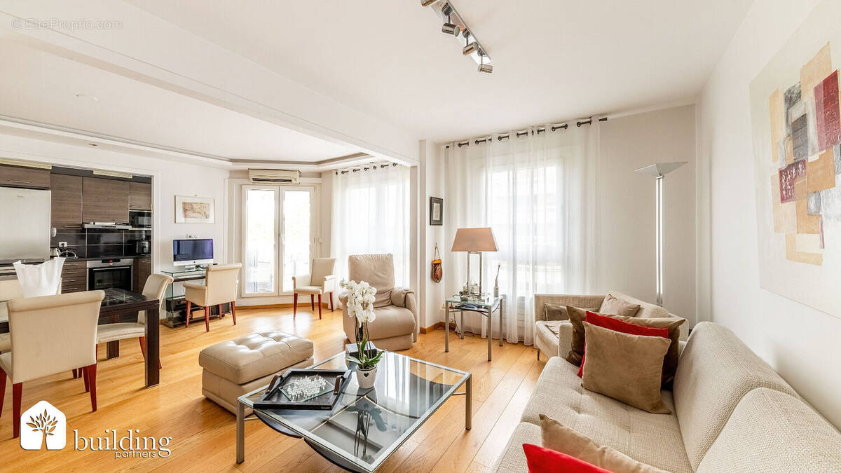 Appartement à LEVALLOIS-PERRET