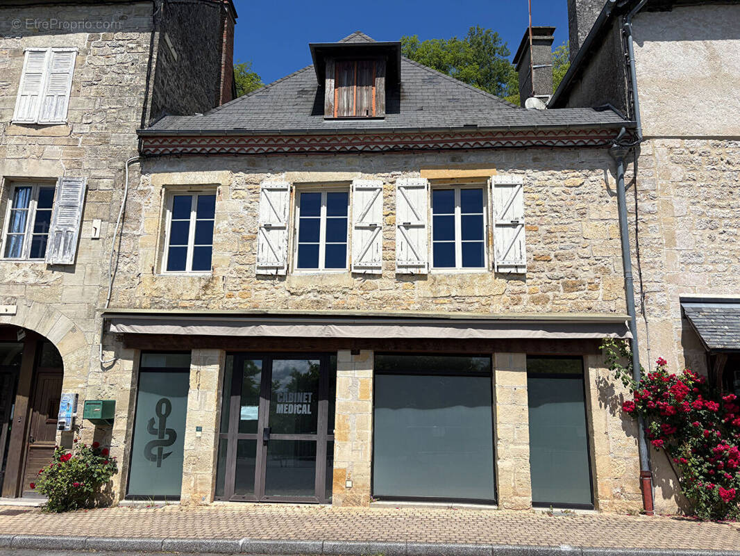 Maison à AYEN