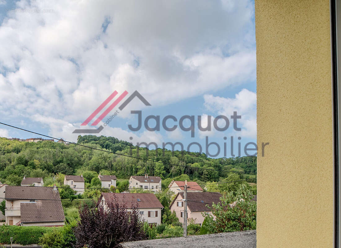 Appartement à LONS-LE-SAUNIER