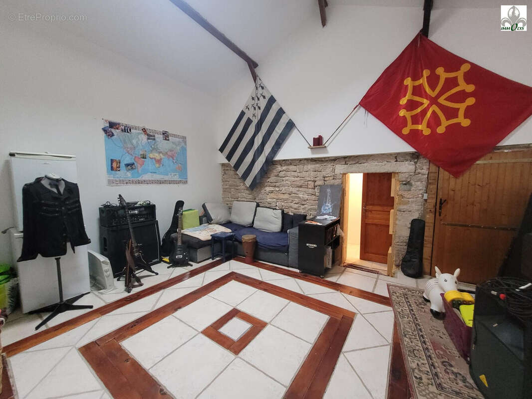 Maison 115 m² à Tournus  - photo 2