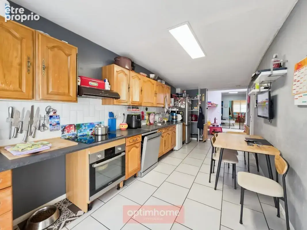 Maison de ville de 146 m² – 4 chambres – bureau – cour et jardin - photo 24