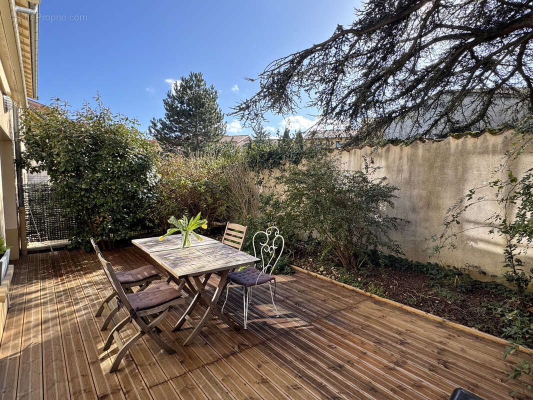 Appartement à MESSIMY