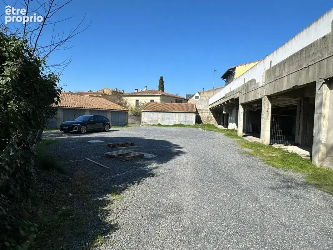 Grand garage à vendre Carcassonne 110m² au pied de la Cité médiévale secteur Trivalle - photo 4
