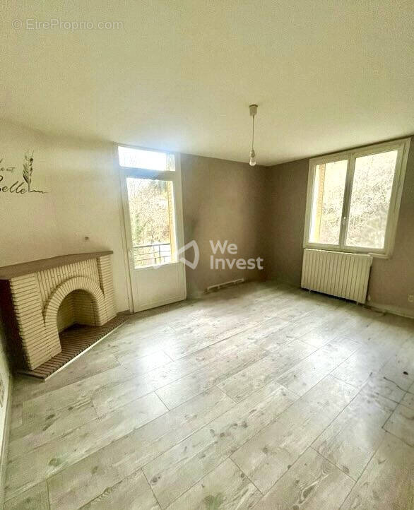 Appartement à SAINT-BONNET-AVALOUZE