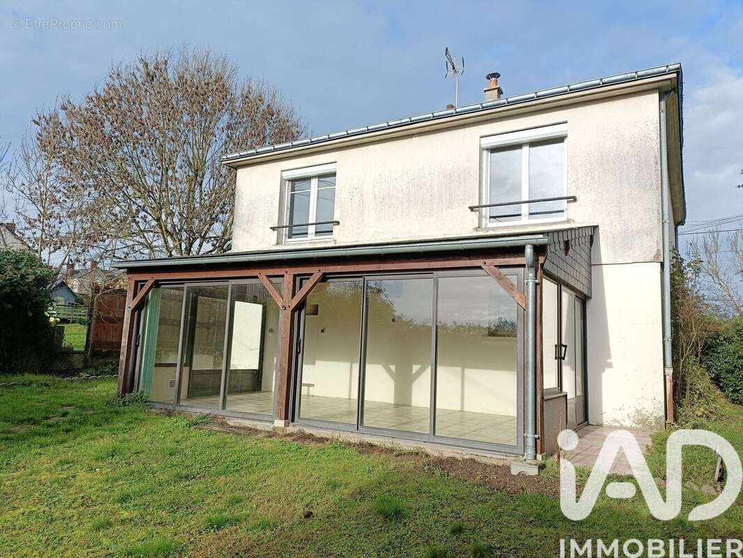 Photo 2 - Maison à CHATEAU-RENAULT