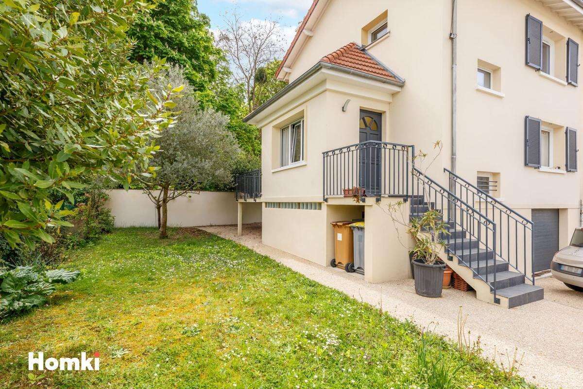 Maison à LE PLESSIS-BOUCHARD