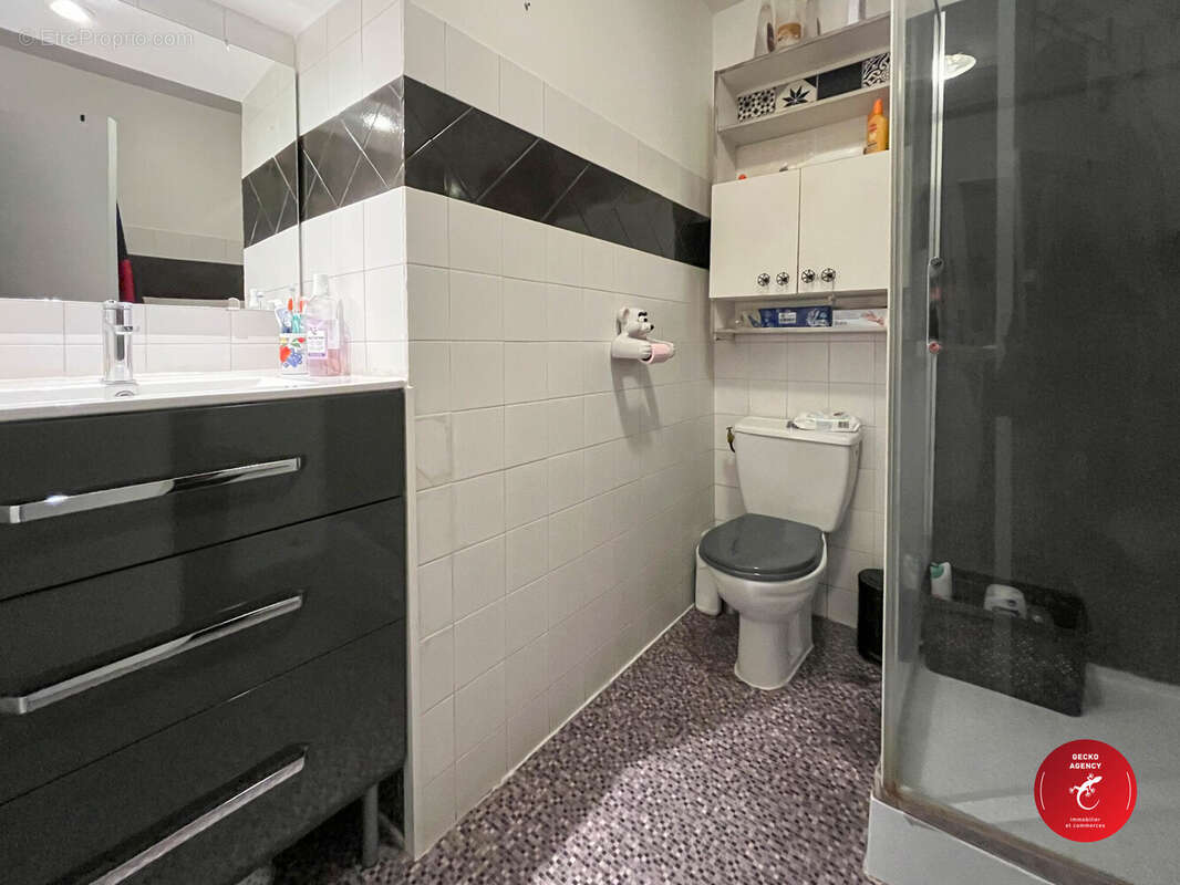 Appartement à FIGANIERES