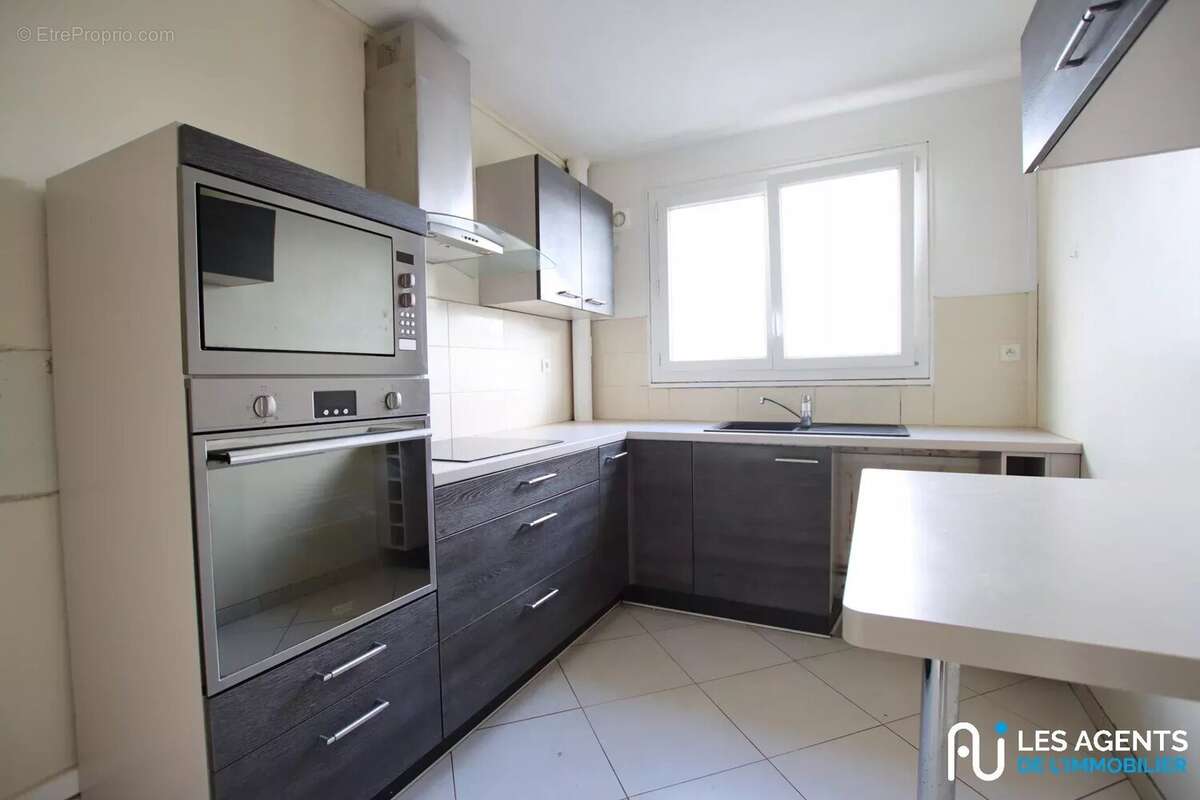 Appartement à SAINT-JEAN-DE-BRAYE