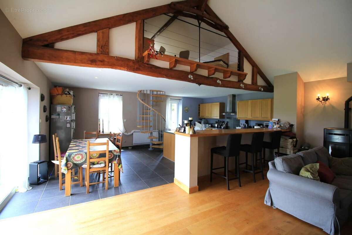 Maison à MONFLANQUIN