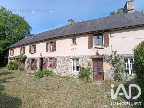 Photo 1 - Maison à SAINT-SAUVEUR-LENDELIN
