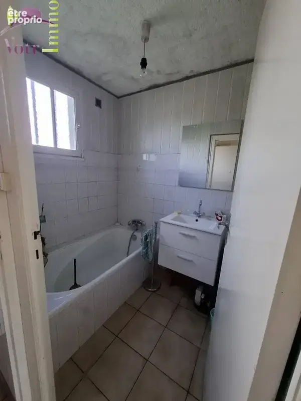 Maison dans village - photo 9