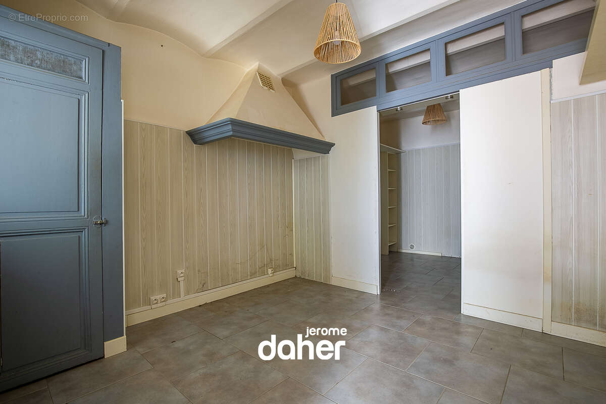 Maison à MARSEILLE-7E
