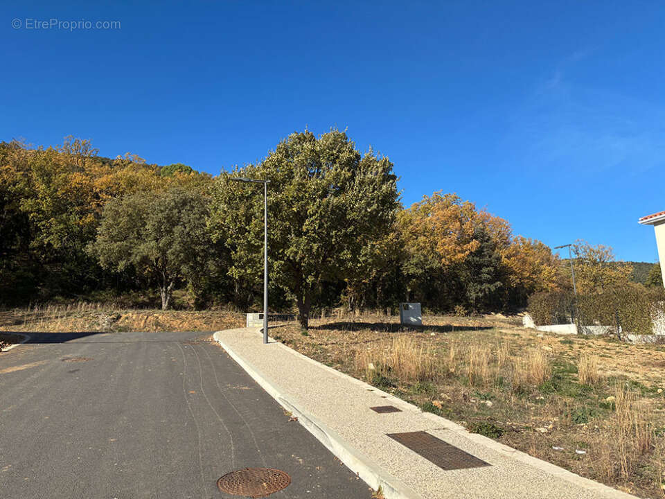 Terrain à VAILHAUQUES