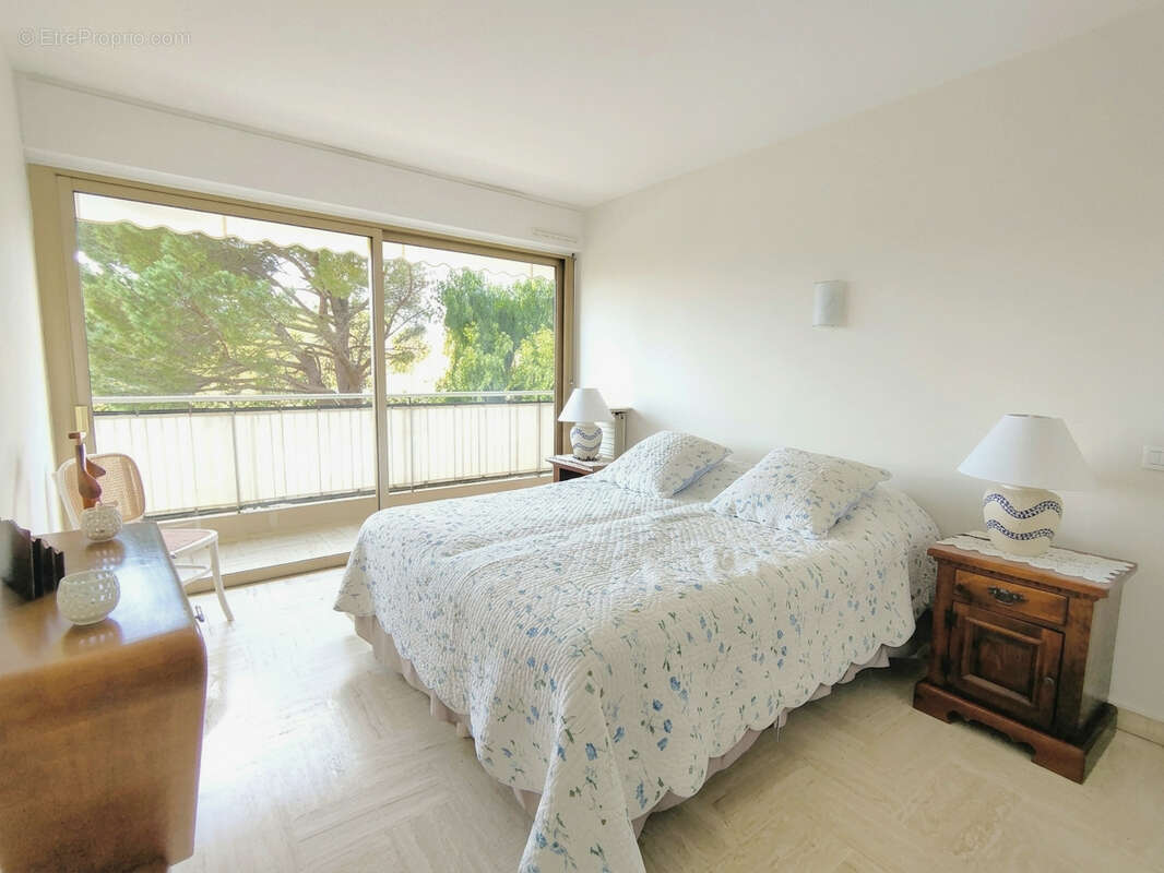 Appartement à MANDELIEU-LA-NAPOULE