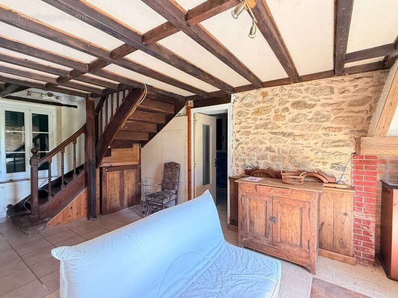 Maison à LA CELLE-DUNOISE