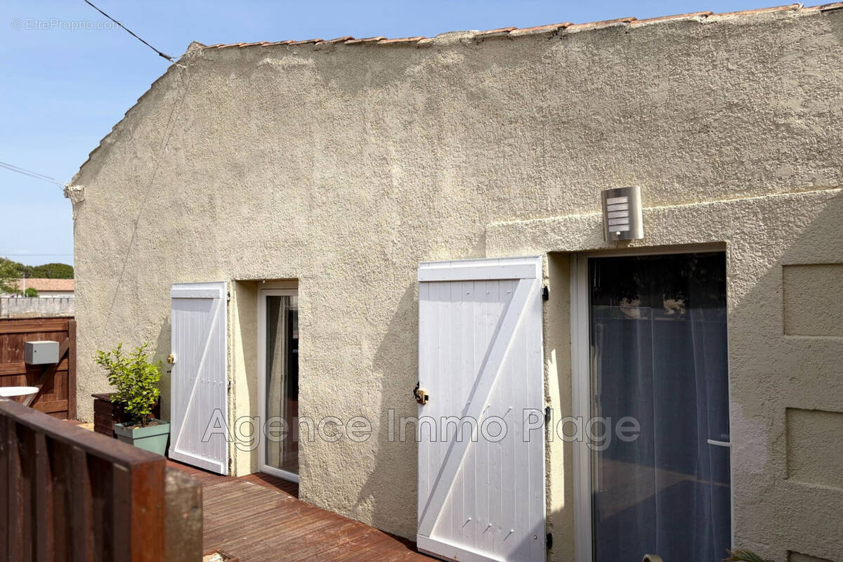 Maison à JAU-DIGNAC-ET-LOIRAC