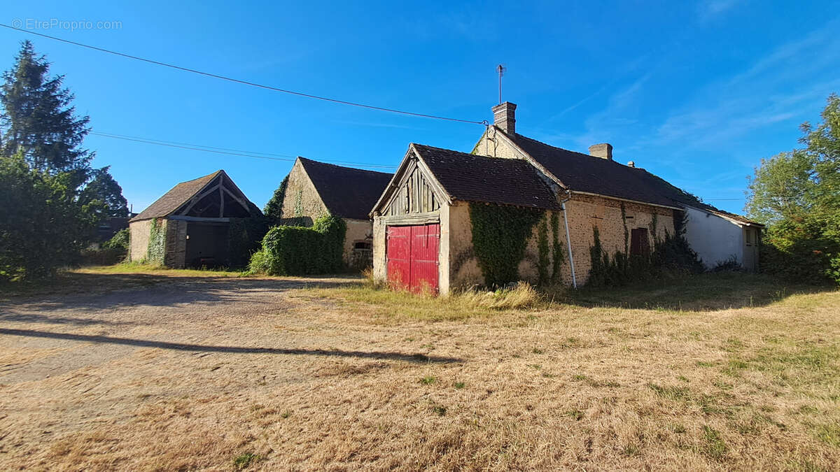 Ancien corps de ferme avec grand terrain - photo 12