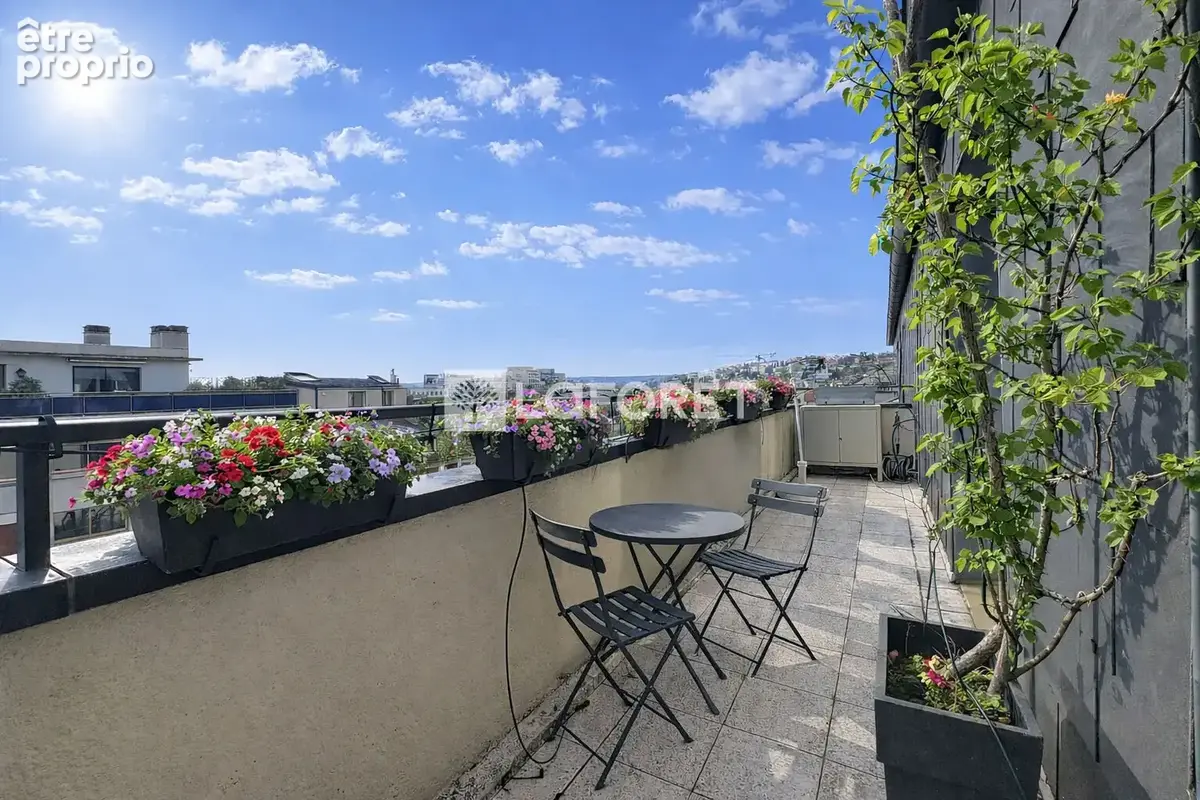 Appartement Suresnes 3 pièce(s) 84.01 m2 - photo 2