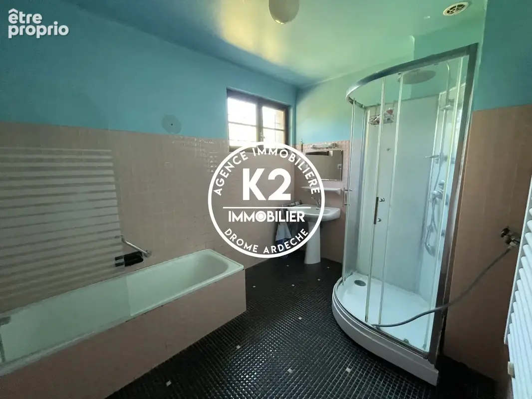 Maison 6 pièces 147 m² à vendre à Rochemaure (07400) - photo 7