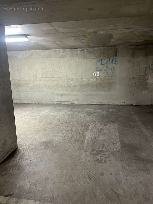 Parking à ANTONY