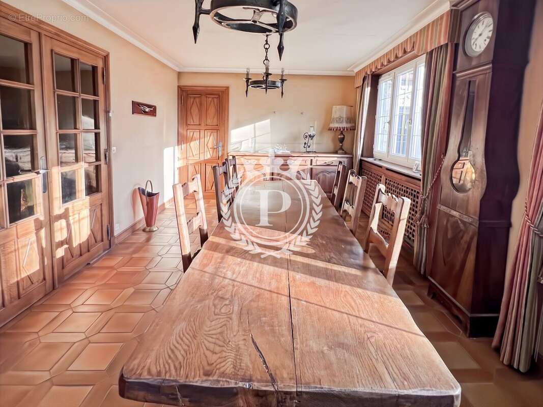 Maison à THOIRY