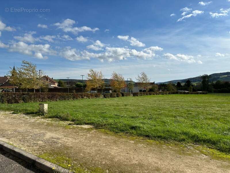 Terrain à VITTEAUX