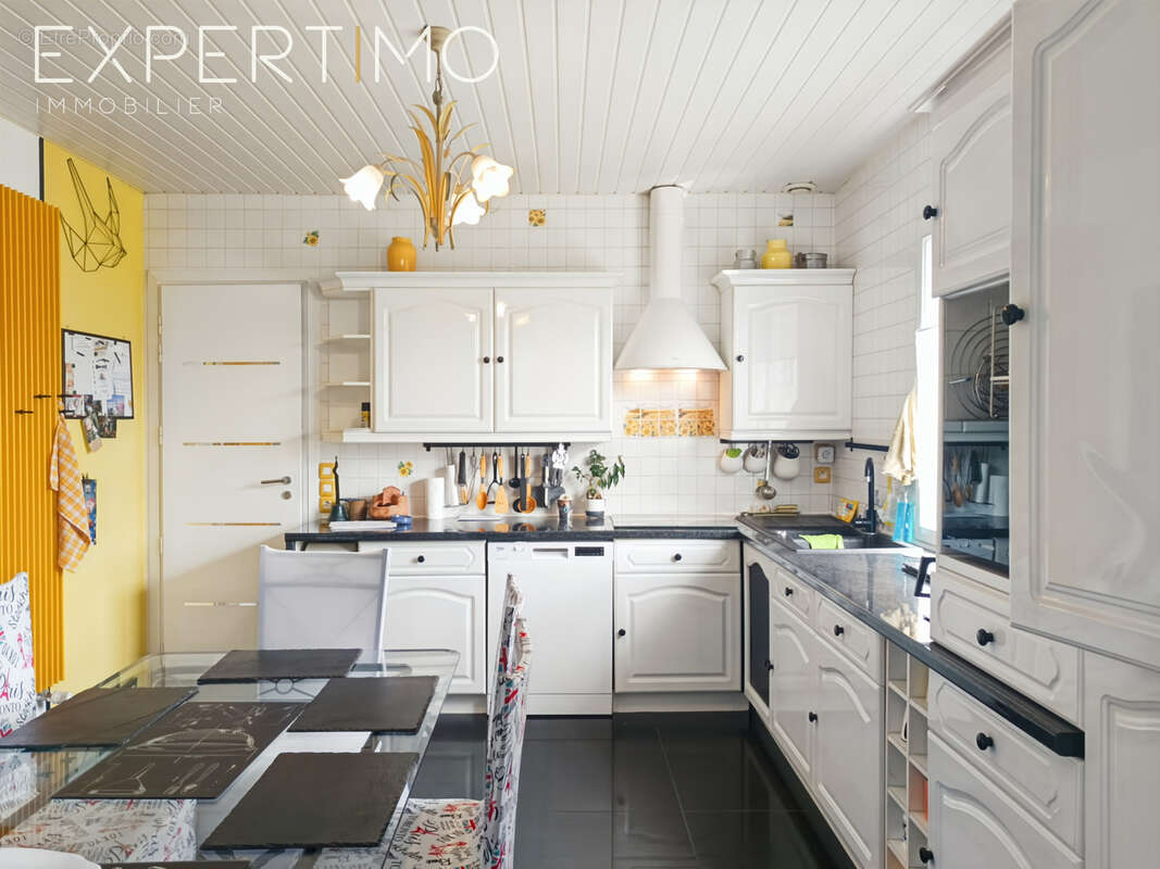 Maison à REGNIERE-ECLUSE