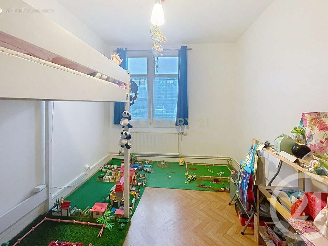 Appartement à LA TOUR-DU-PIN
