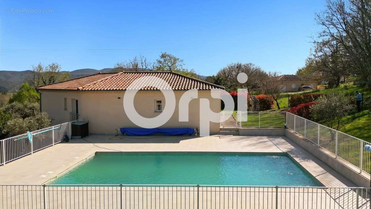 Maison à SAINT-ALBAN-AURIOLLES