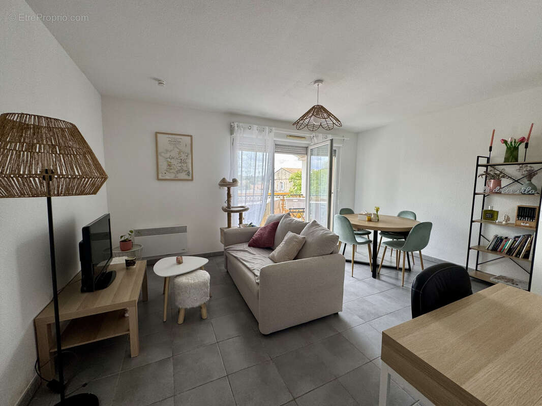 Appartement à CHATEAURENARD