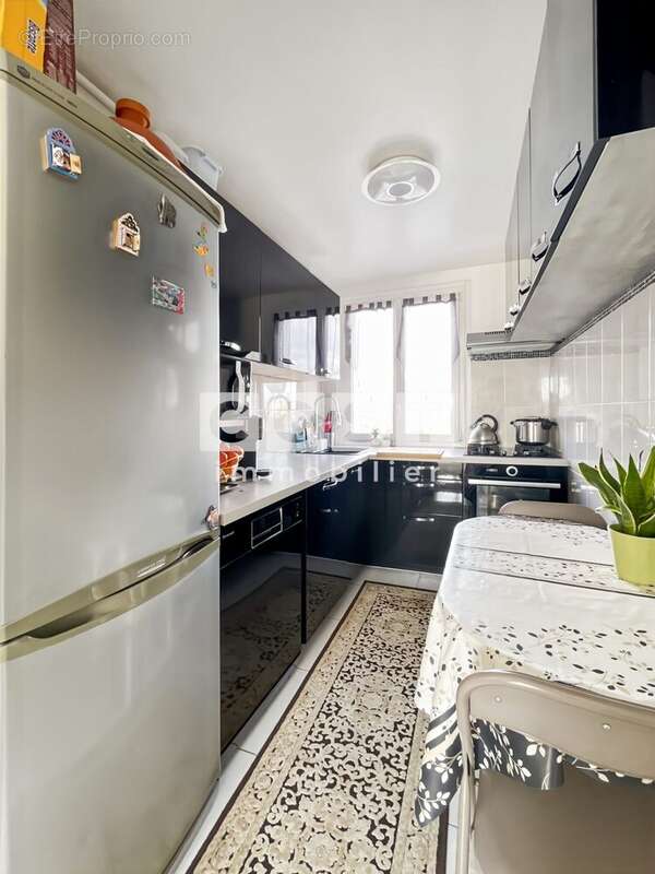 Appartement à GENNEVILLIERS