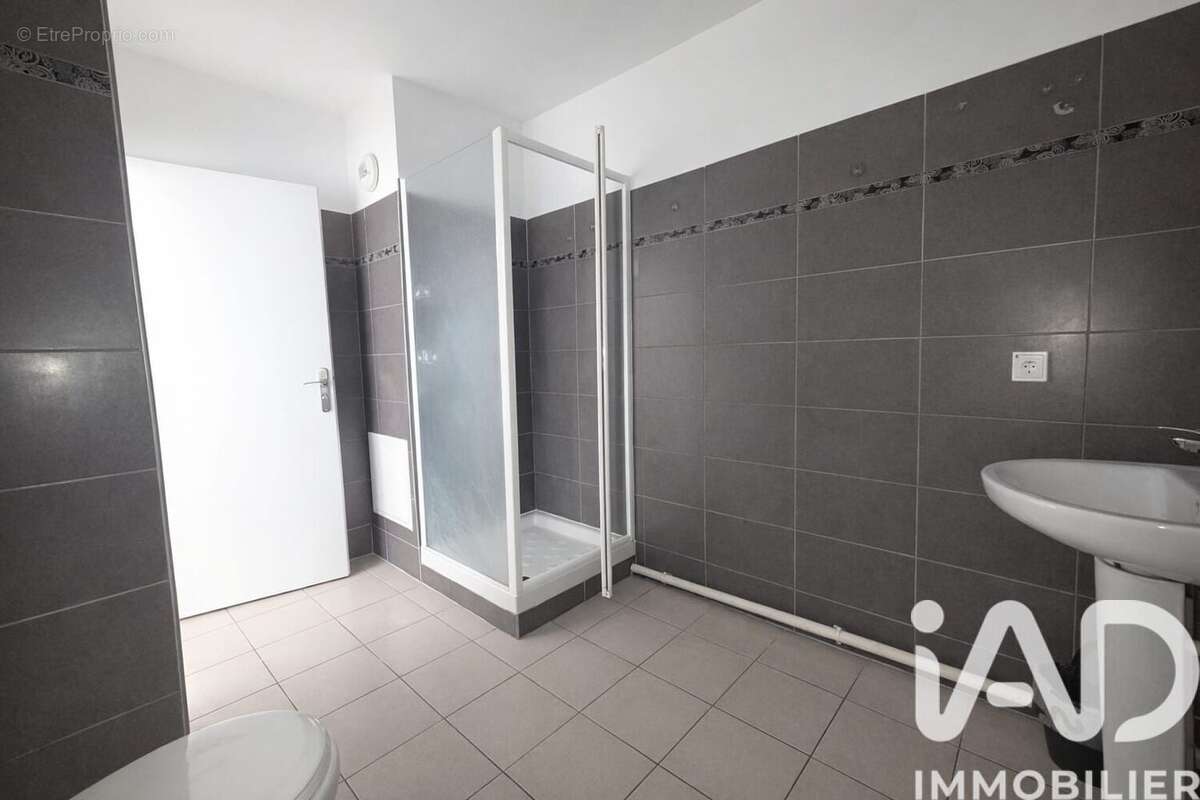 Appartement 31 m² à Drancy  - photo 9