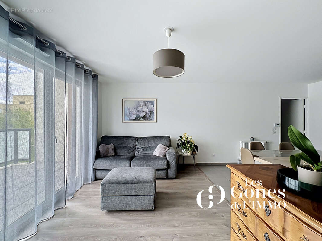 Appartement à CRAPONNE