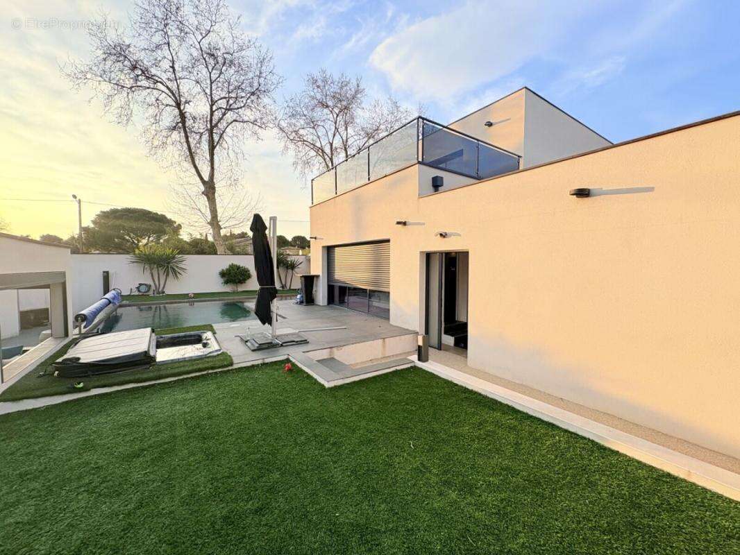 Maison à CASTELNAU-LE-LEZ