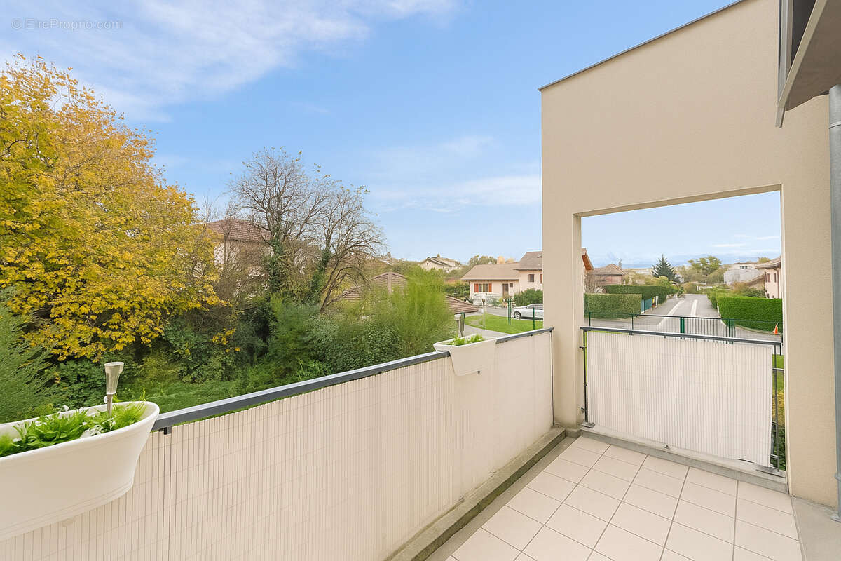 Appartement à VETRAZ-MONTHOUX