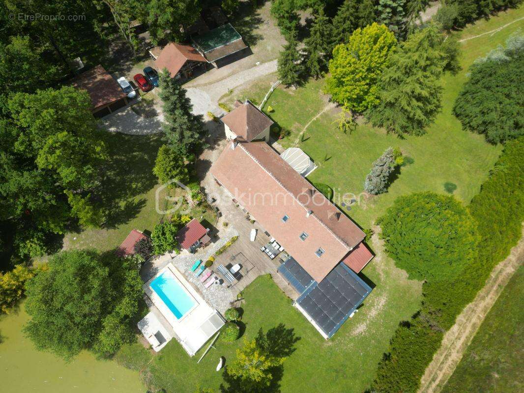 Maison à BOUZY-LA-FORET