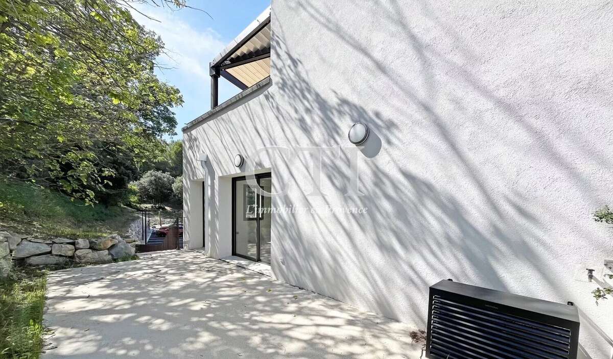 Appartement T2 45.60 m² Résidence "Les Terrasses du château" - photo 3