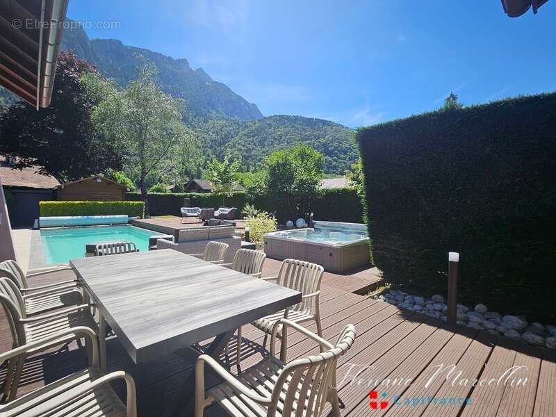 Maison à vendre 5 pièces BONNEVILLE (74) - photo 5