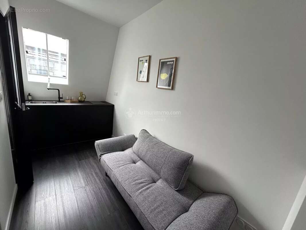 Appartement à PARIS-8E