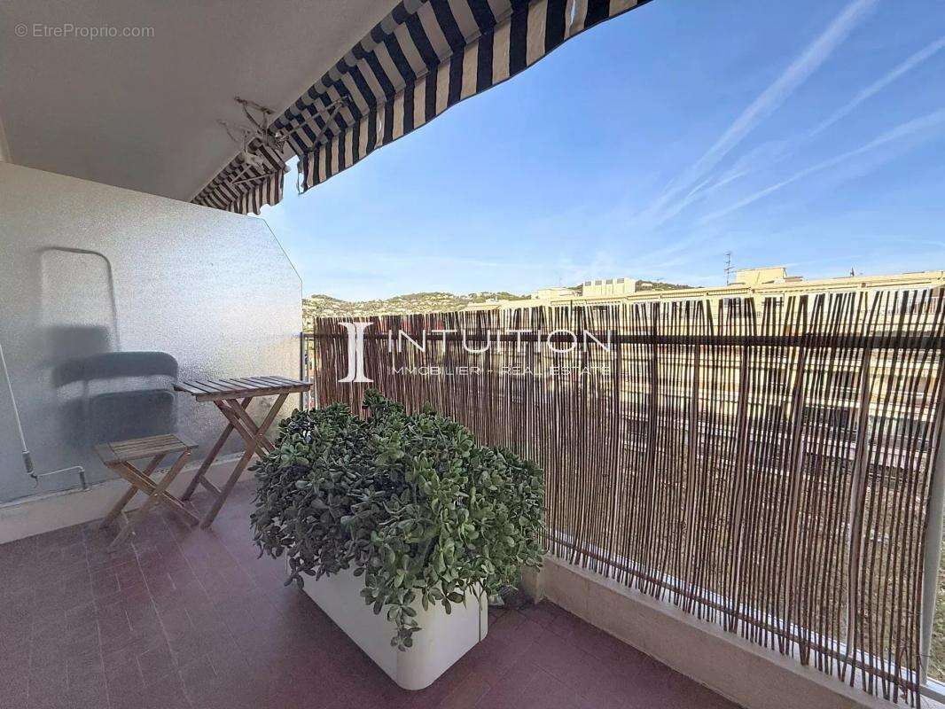 Appartement à CANNES