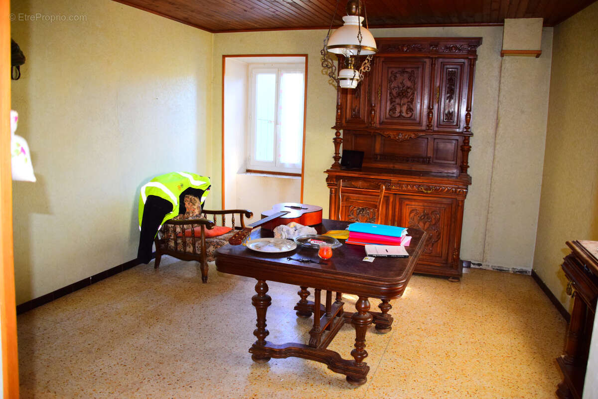 Maison à LAVILLEDIEU