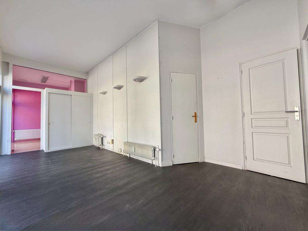 Local professionnel de 44 m² centre ville de Dijon - photo 5