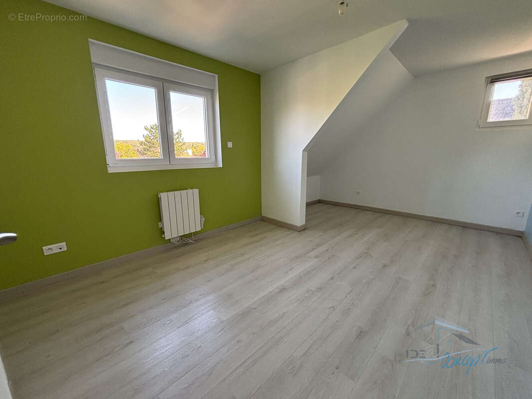 Maison à JANVILLE-SUR-JUINE