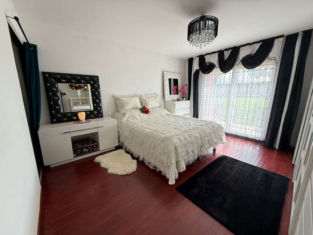 Maison à SAINT-MEEN-LE-GRAND