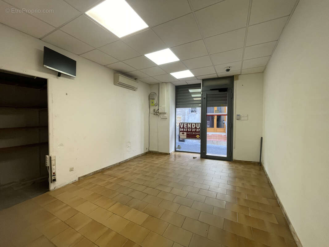 Commerce à SAINT-JEAN-DE-FOS