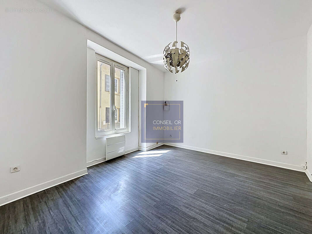 Appartement à OULLINS