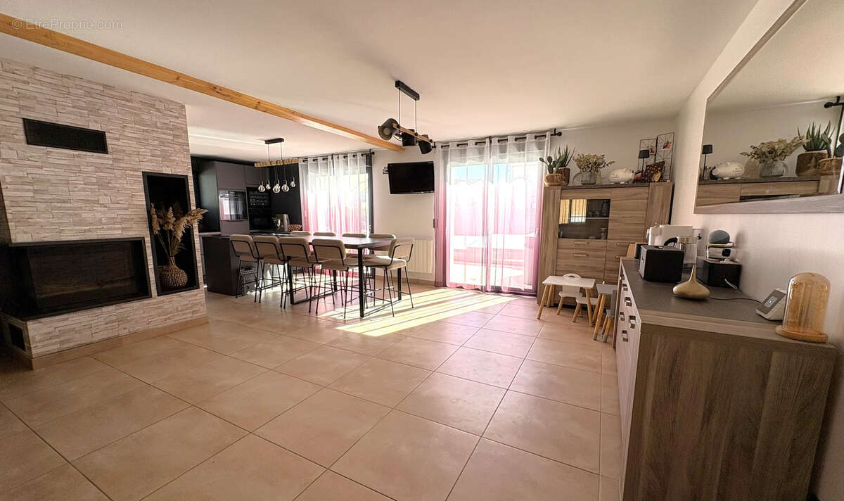 Maison à AMBERIEUX-EN-DOMBES