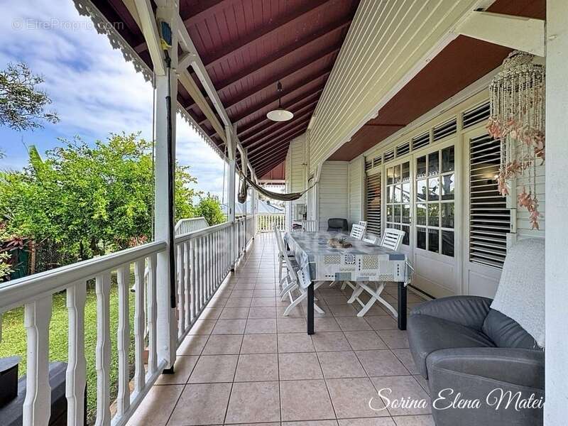 Maison à PETIT-BOURG